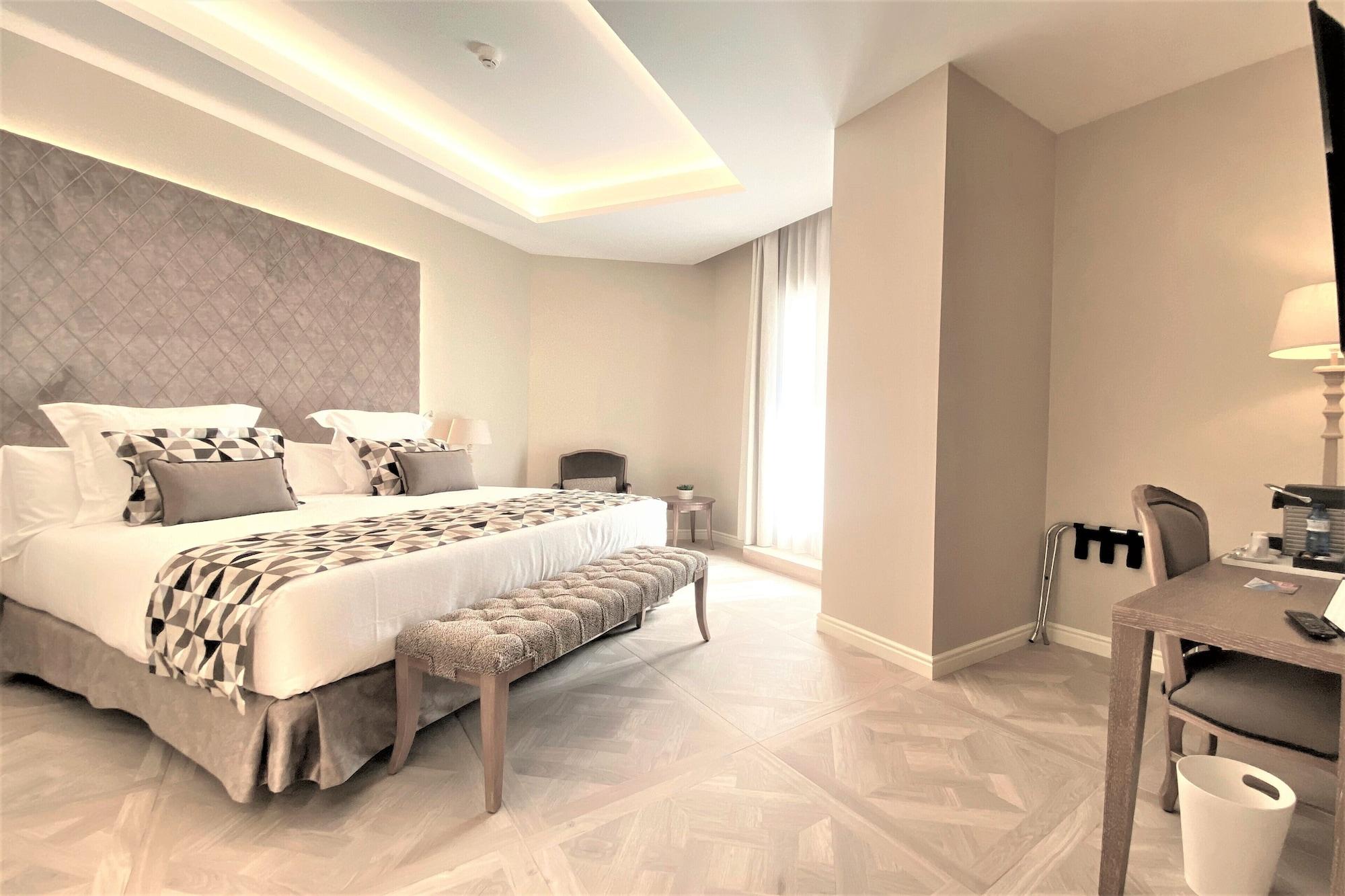 Lamaro Hotel Barcelona Kültér fotó A bedroom at the hotel