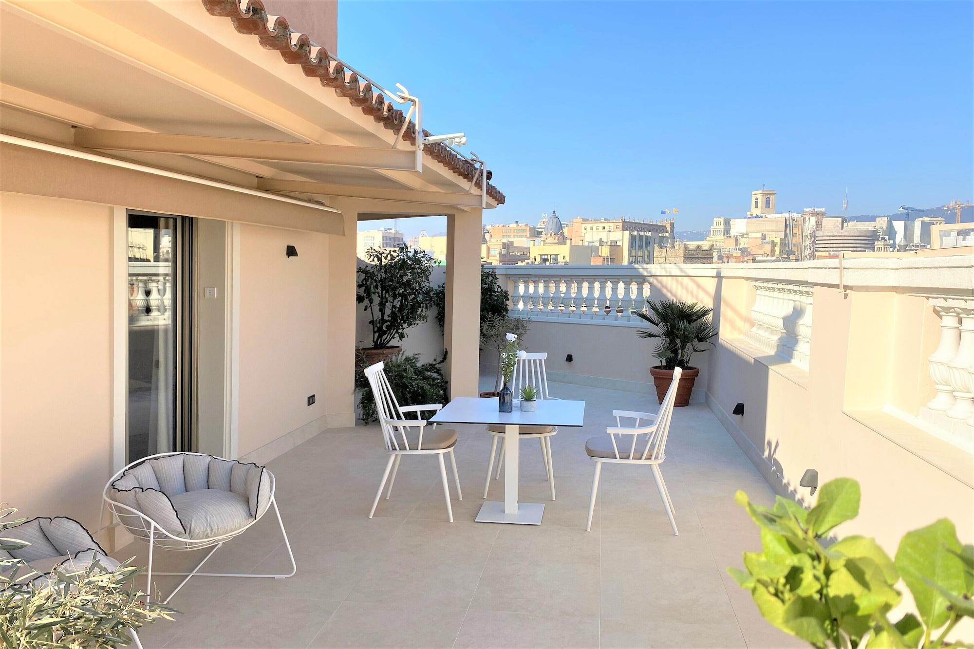 Lamaro Hotel Barcelona Kültér fotó A terrace in Barcelona