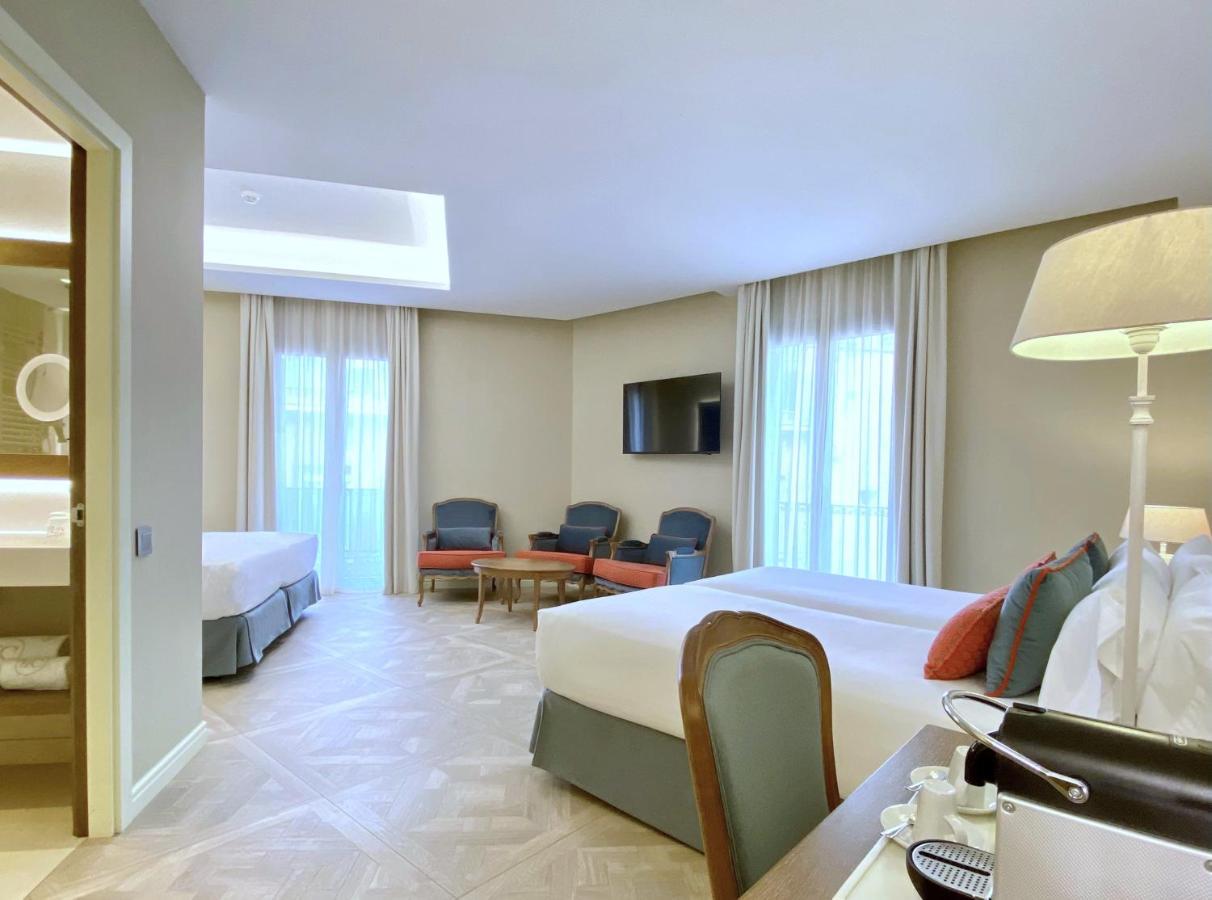 Lamaro Hotel Barcelona Szoba fotó