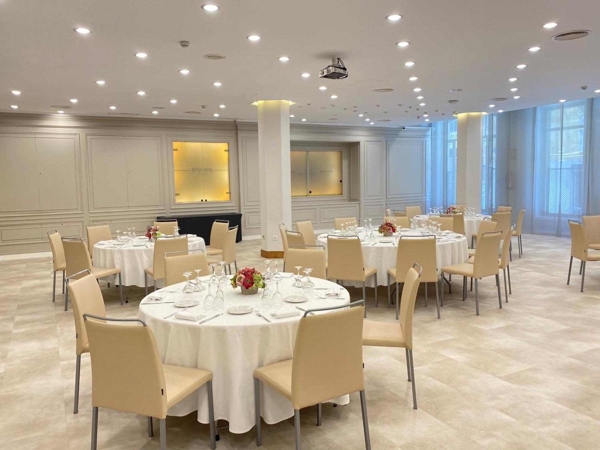 Lamaro Hotel Barcelona Kültér fotó The ballroom